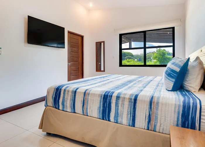 Modern + Spacious W/ Private Pool Tamarindo